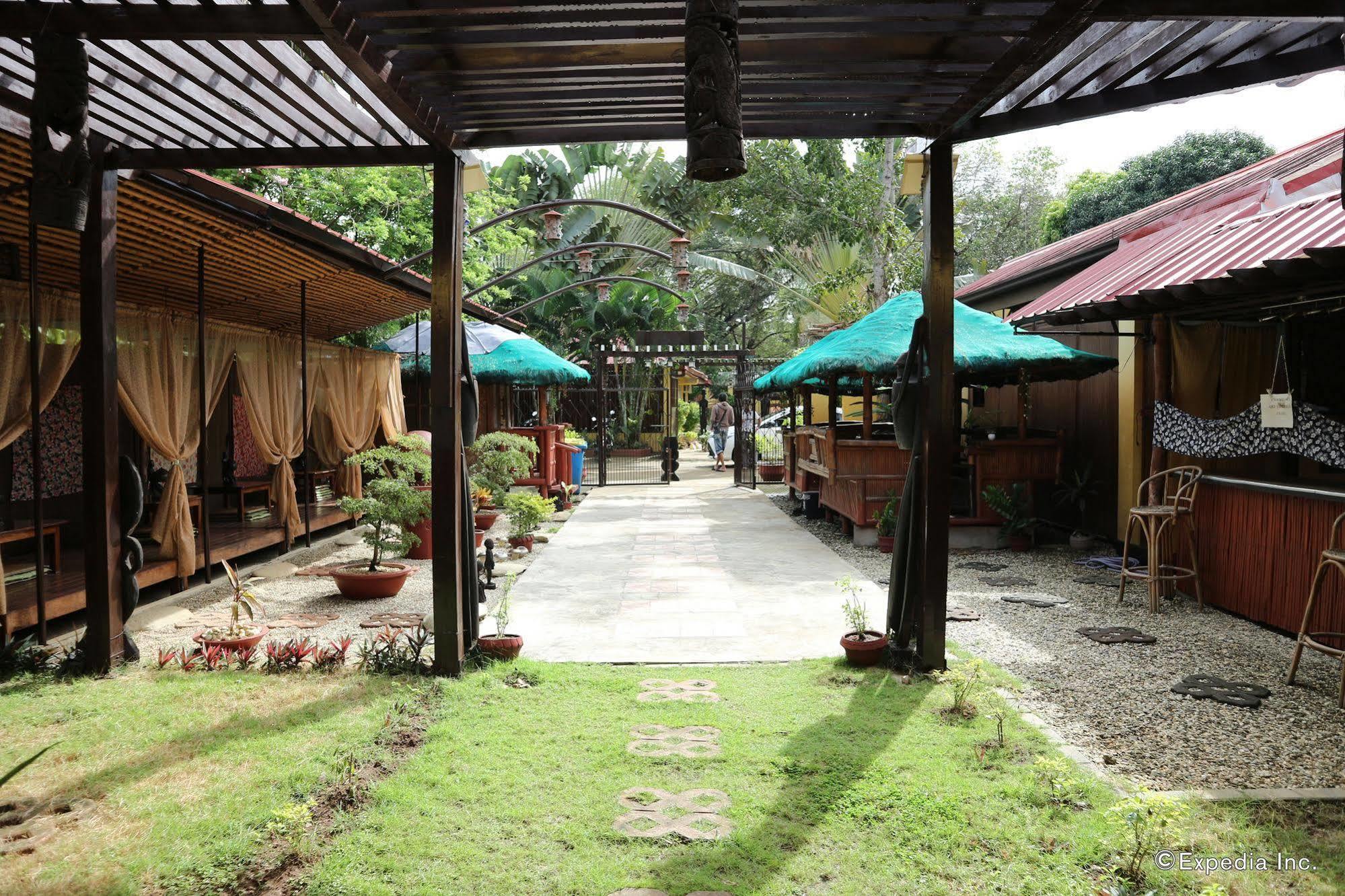 Hotel Tres Pension House Puerto Princesa Exterior foto